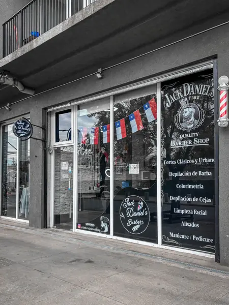 Nuestro local en Escanilla 1035